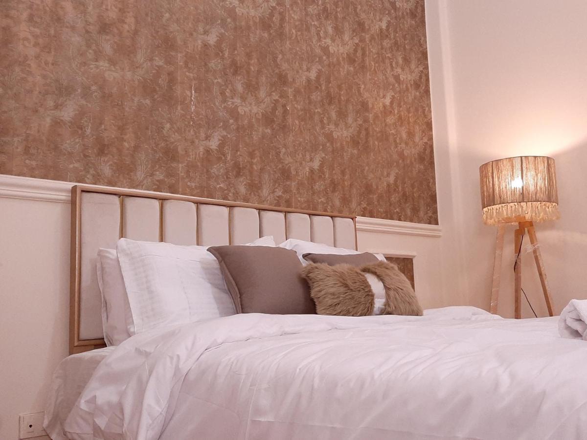 Royal Apartment In Talaat Harb Downtown Kairo Bagian luar foto