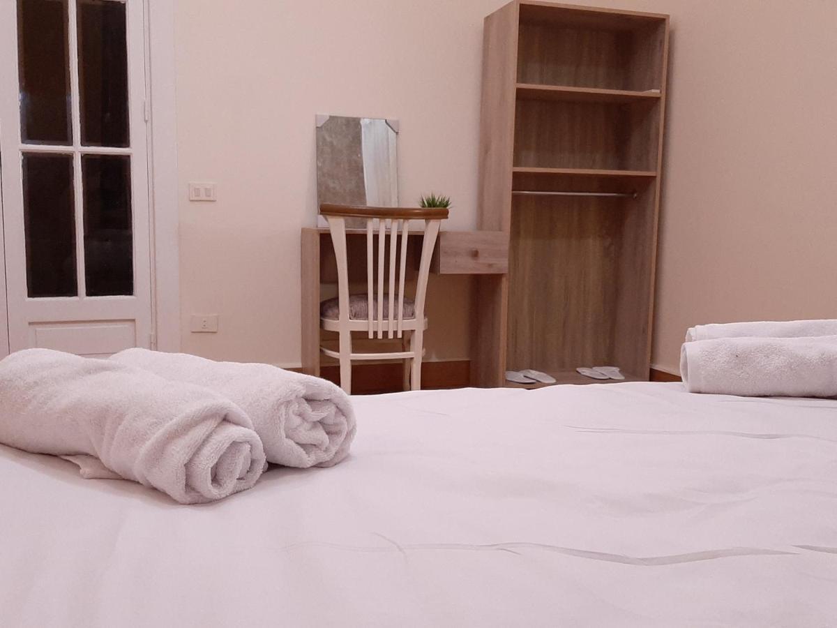 Royal Apartment In Talaat Harb Downtown Kairo Bagian luar foto