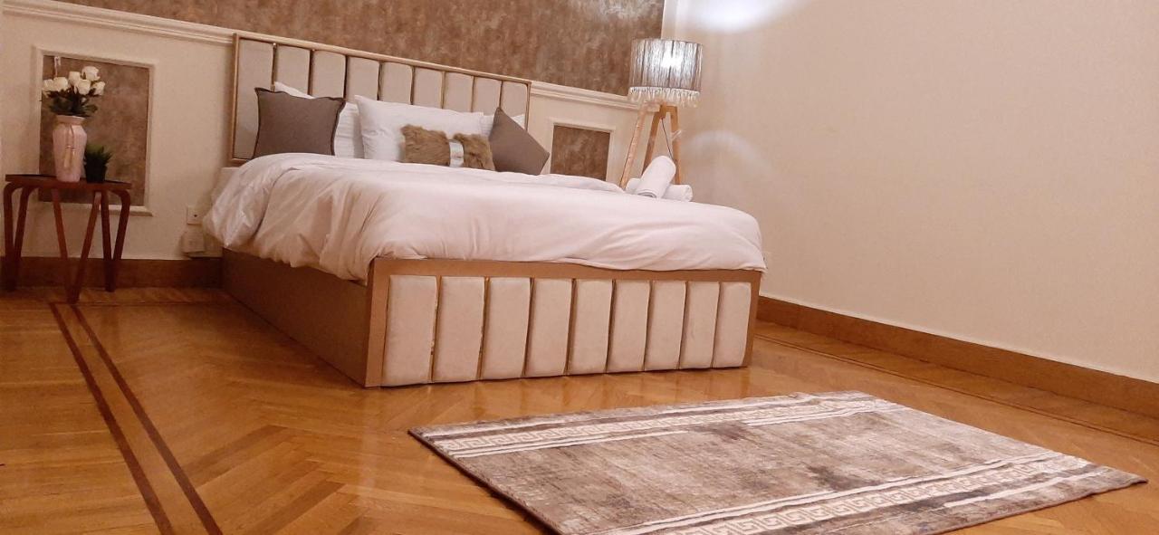 Royal Apartment In Talaat Harb Downtown Kairo Bagian luar foto